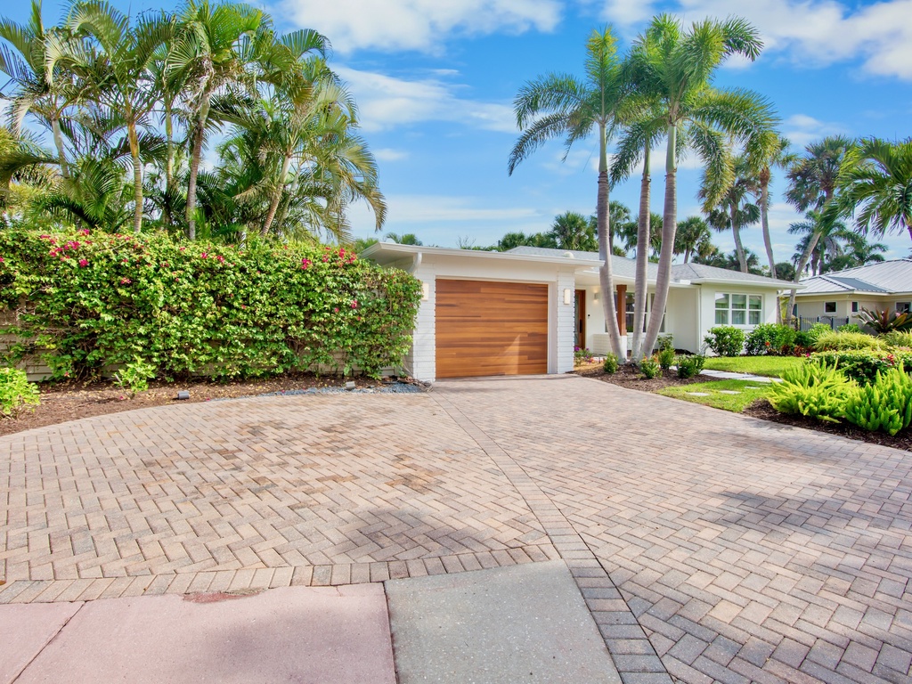 The Palm by Lido Key Vacations