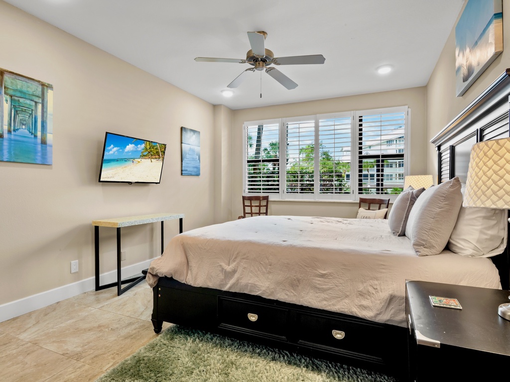Harbor Towers 111 by Tropical Sands Accommodations