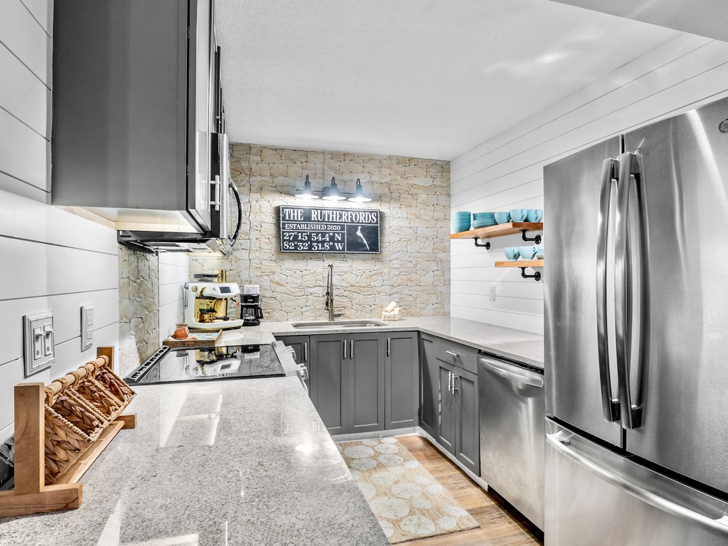 Harbor Towers Unit 515 by Tropical Sands Accommodations
