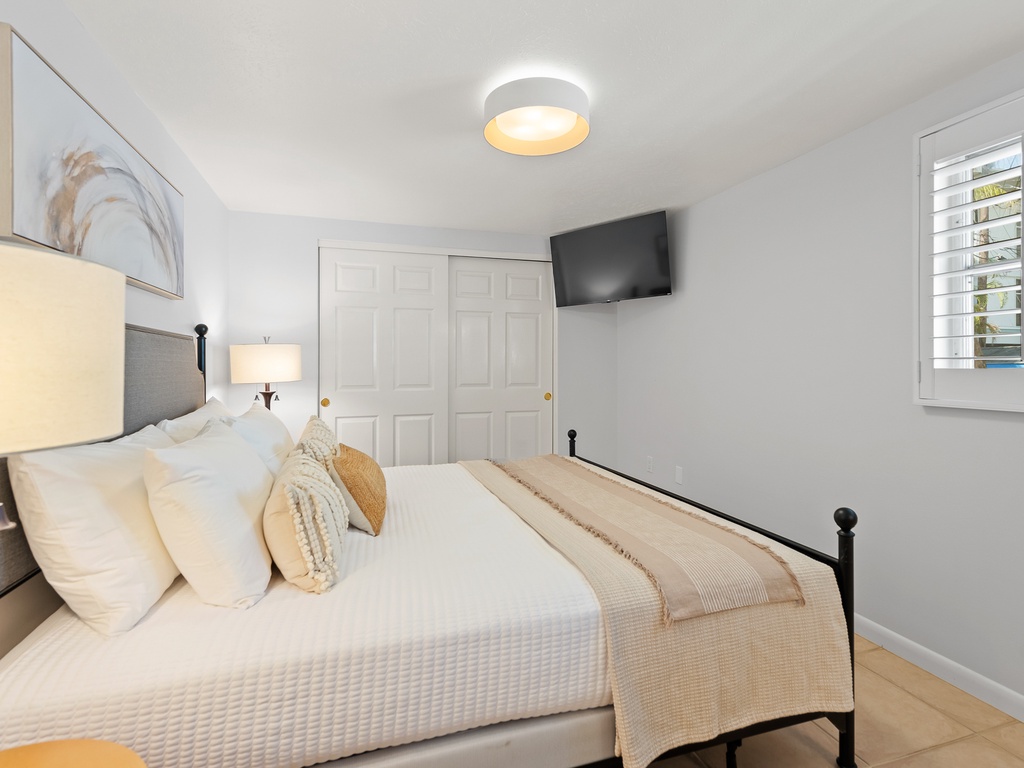 Primary Bedroom - King