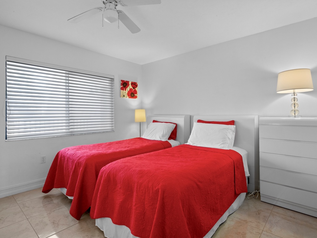 Midnight Cove II Unit 931C