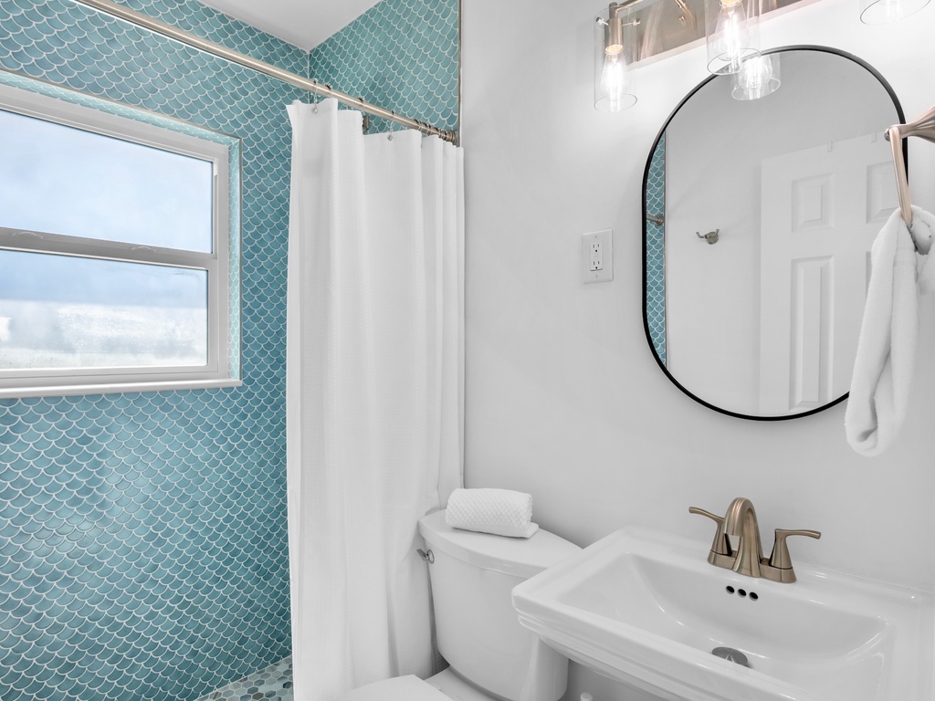 Full Bathroom