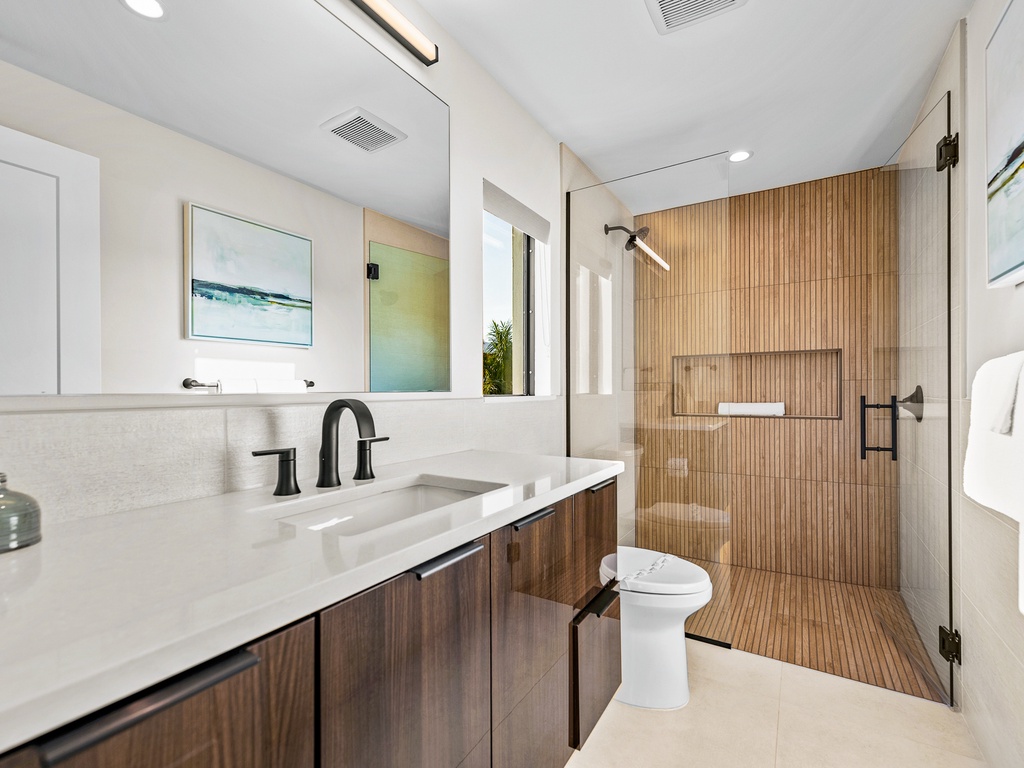 Third Bedroom, Ensuite Bathroom