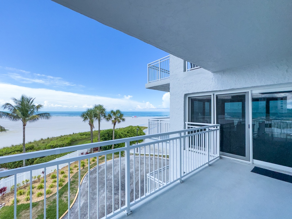 301 balcony 1