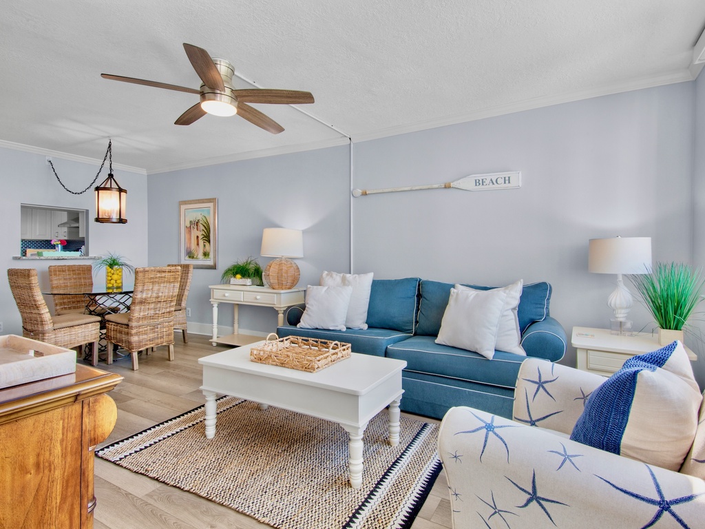 Living Area, Queen sleeper sofa