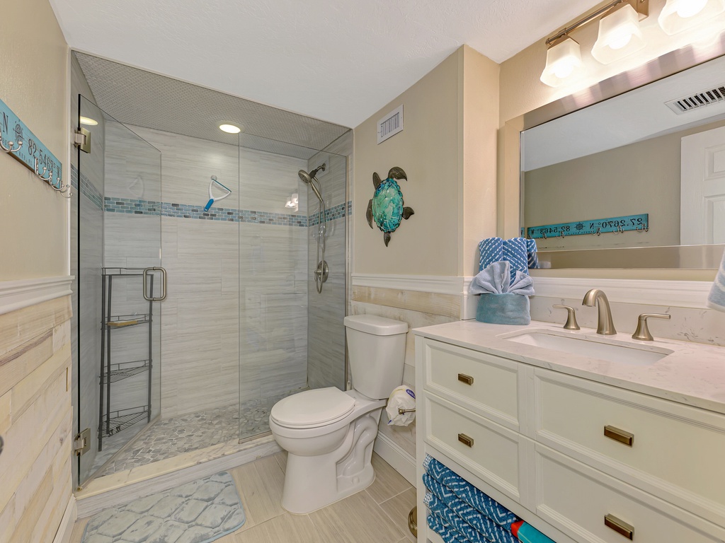 Primary Bathroom, Ensuite