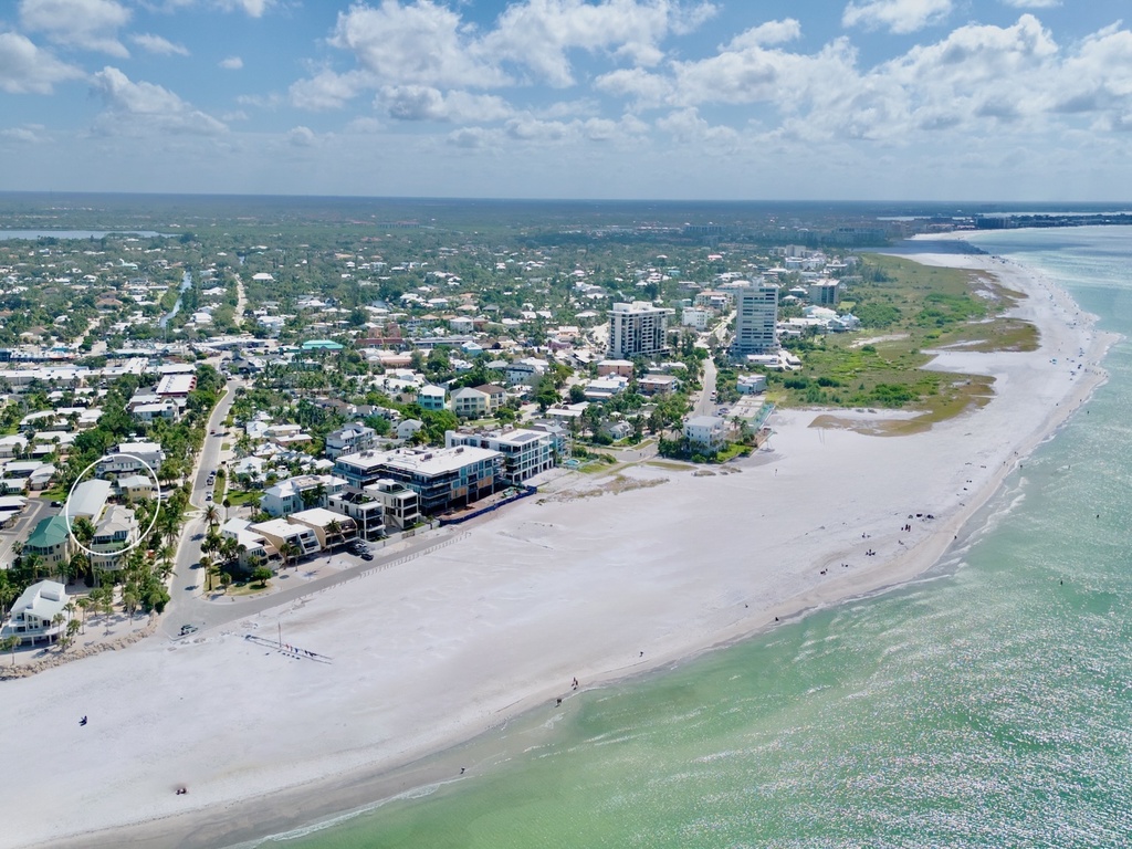 Gulf Holiday 6 by Tropical Sand Accommodations