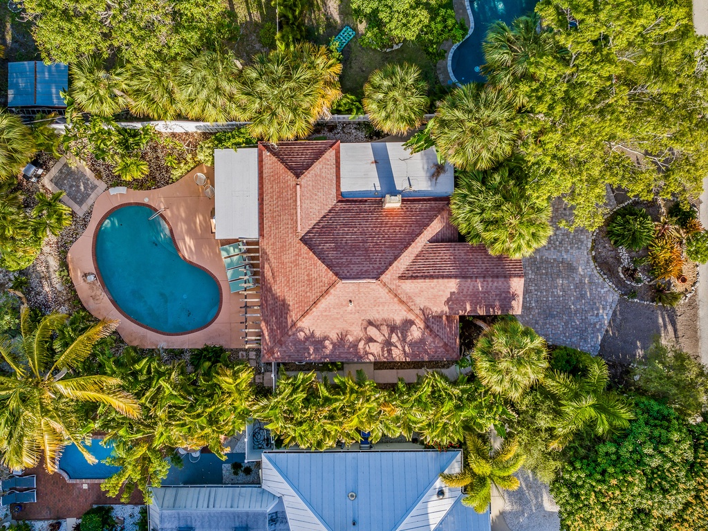 The Pink Flamingo - Lido Key Vacations