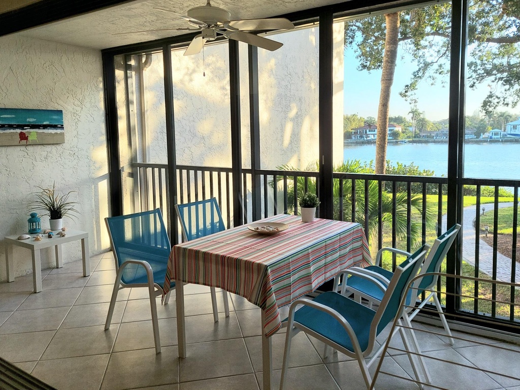 Midnight Cove II 128 Siesta Key Lanai 12-2022