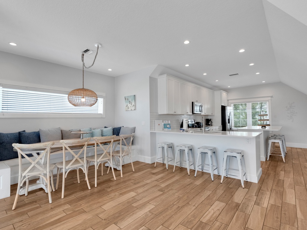 Kitchen, Dining Area