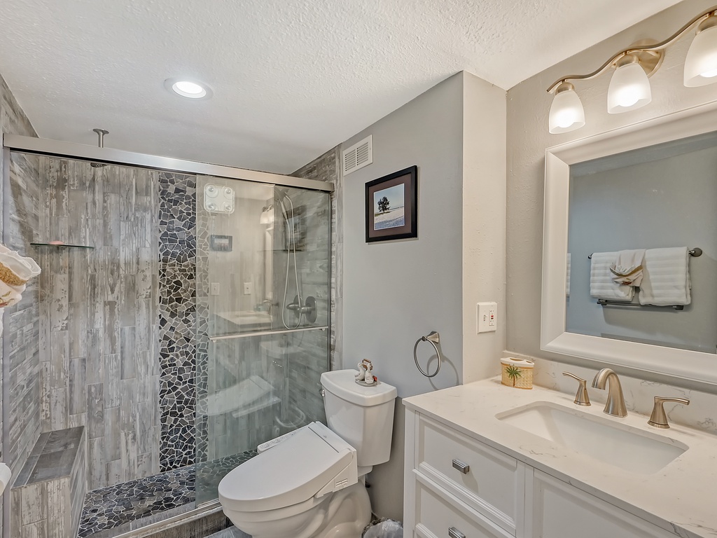 Primary Bathroom, Ensuite