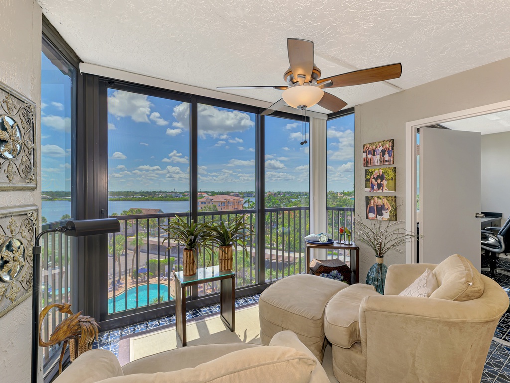 Private screened-in terrace