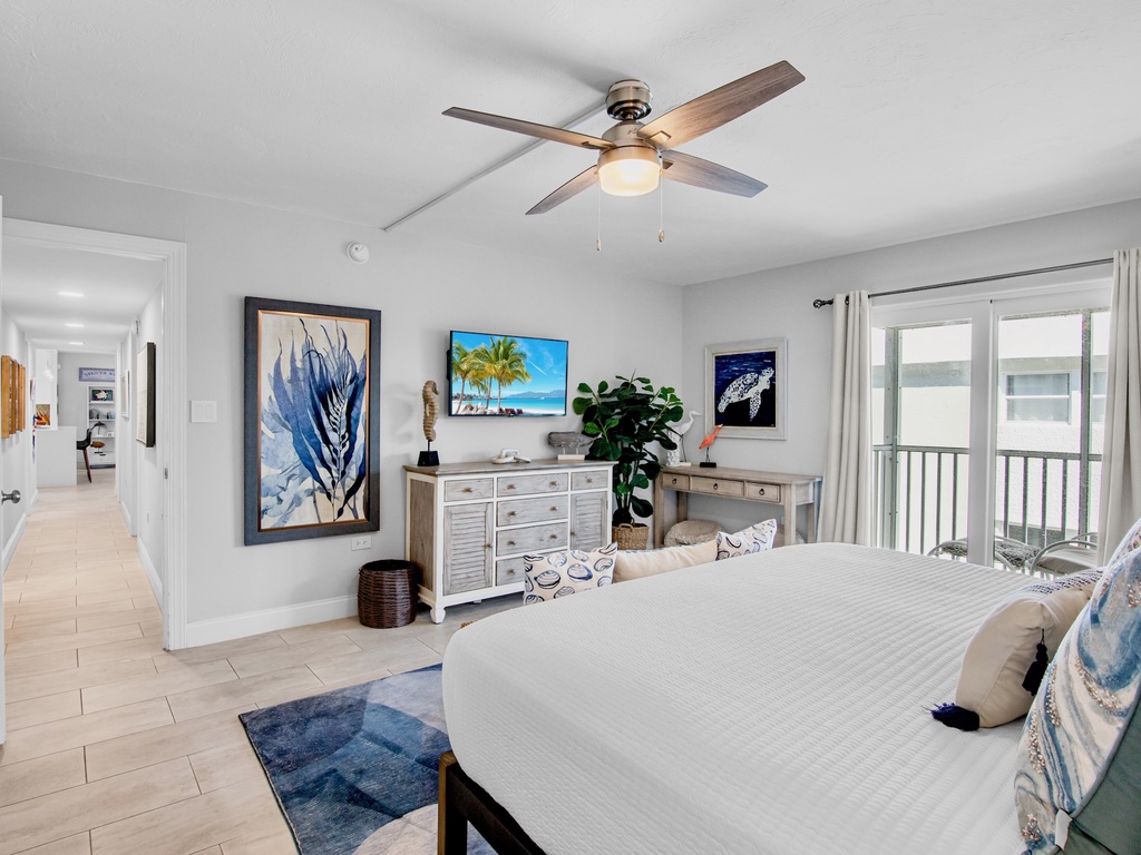 Primary Bedroom, King