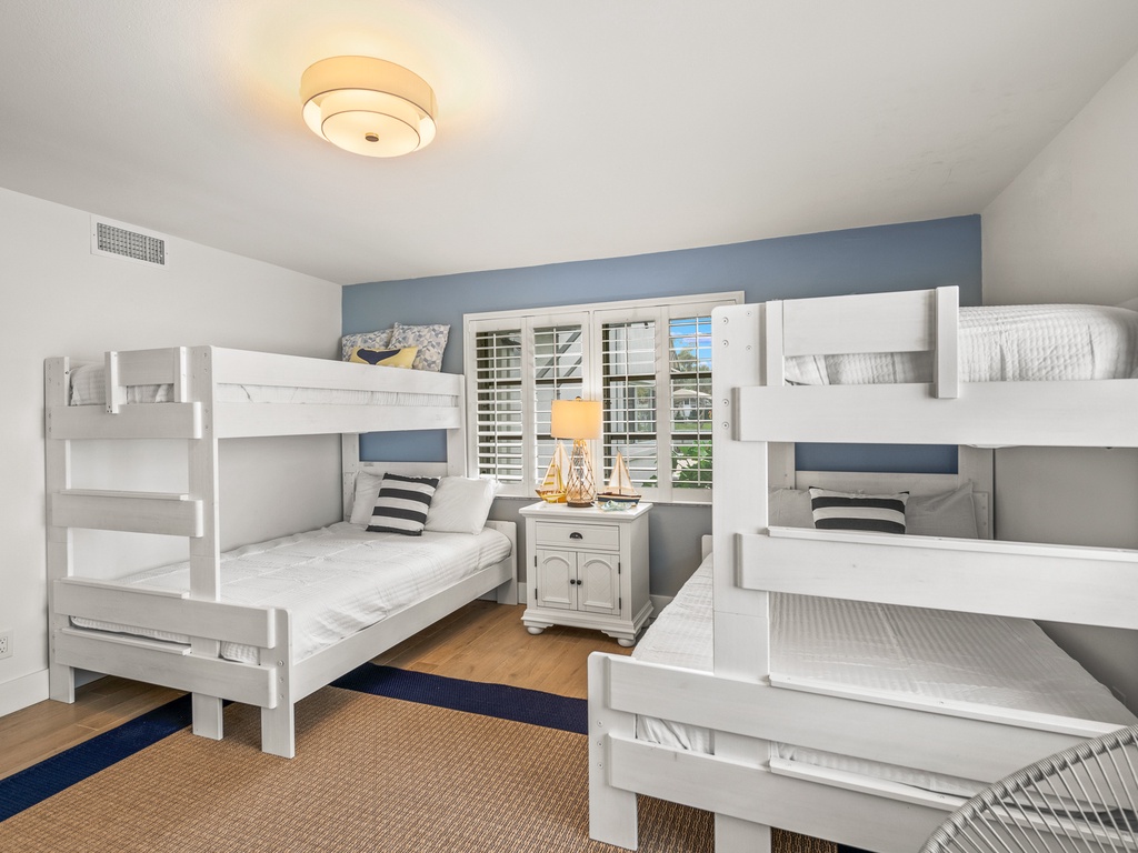 Fourth Bedroom - Two Twin Bunks