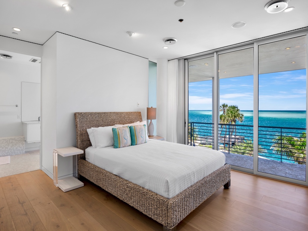 Second Bedroom, King with Stunning Views