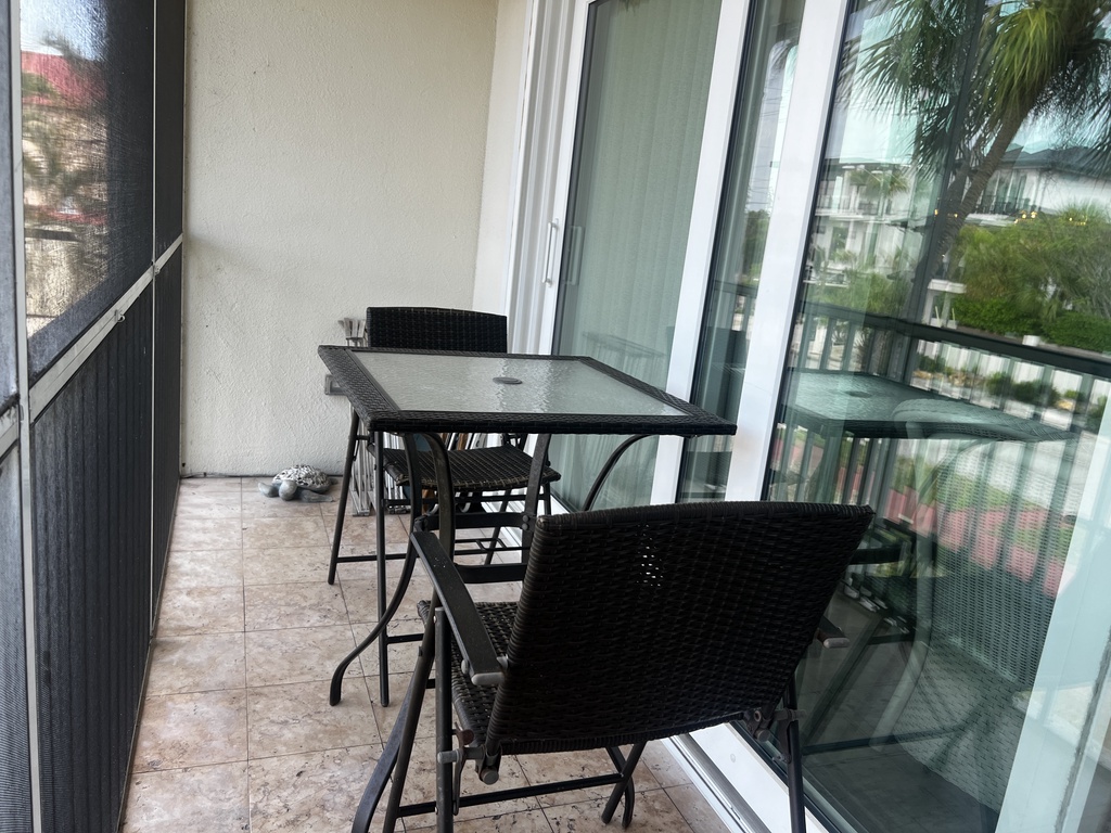 Lido Beach Oasis by Lido Key Vacations
