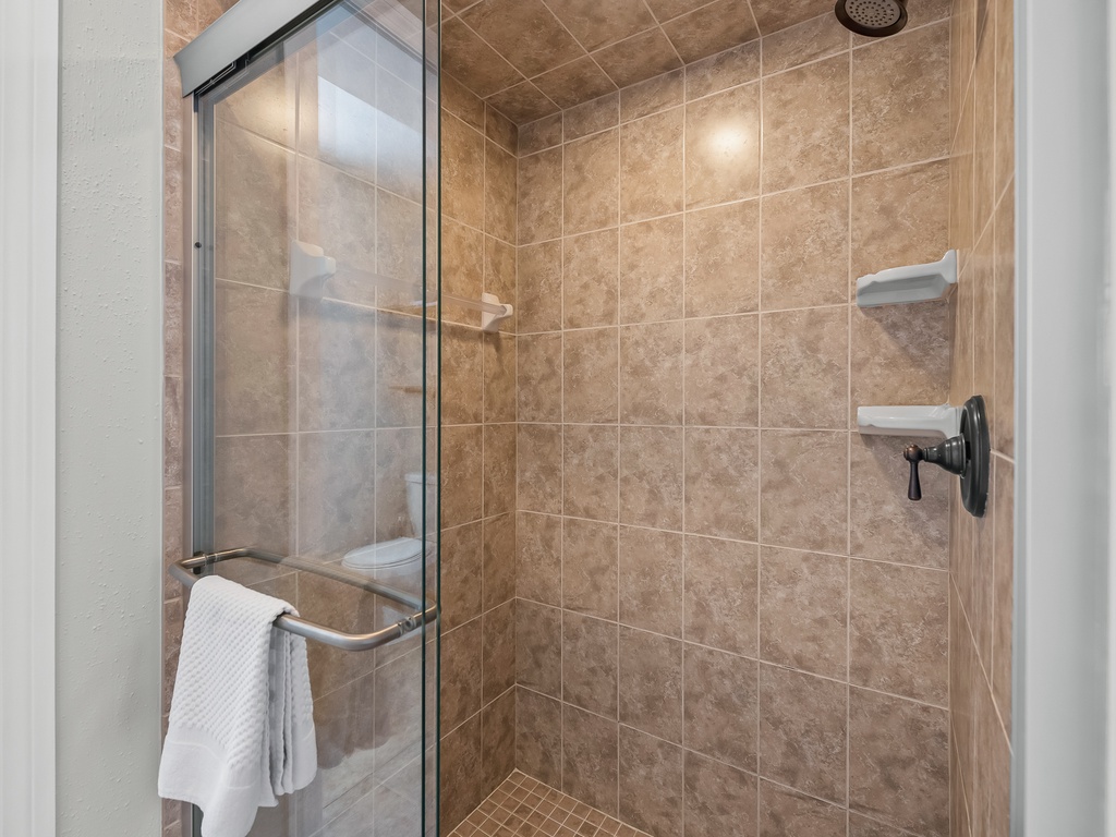 Third Bedroom (Second Cottage), Ensuite bathroom with walk-in shower