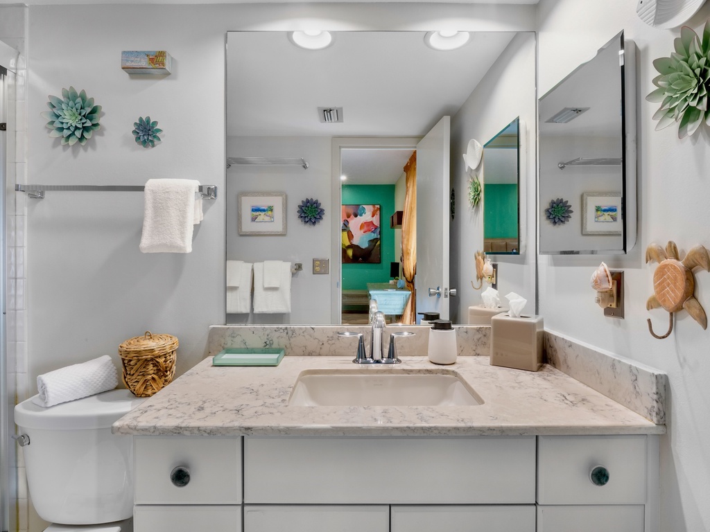 Second Bedroom, Ensuite Bathroom