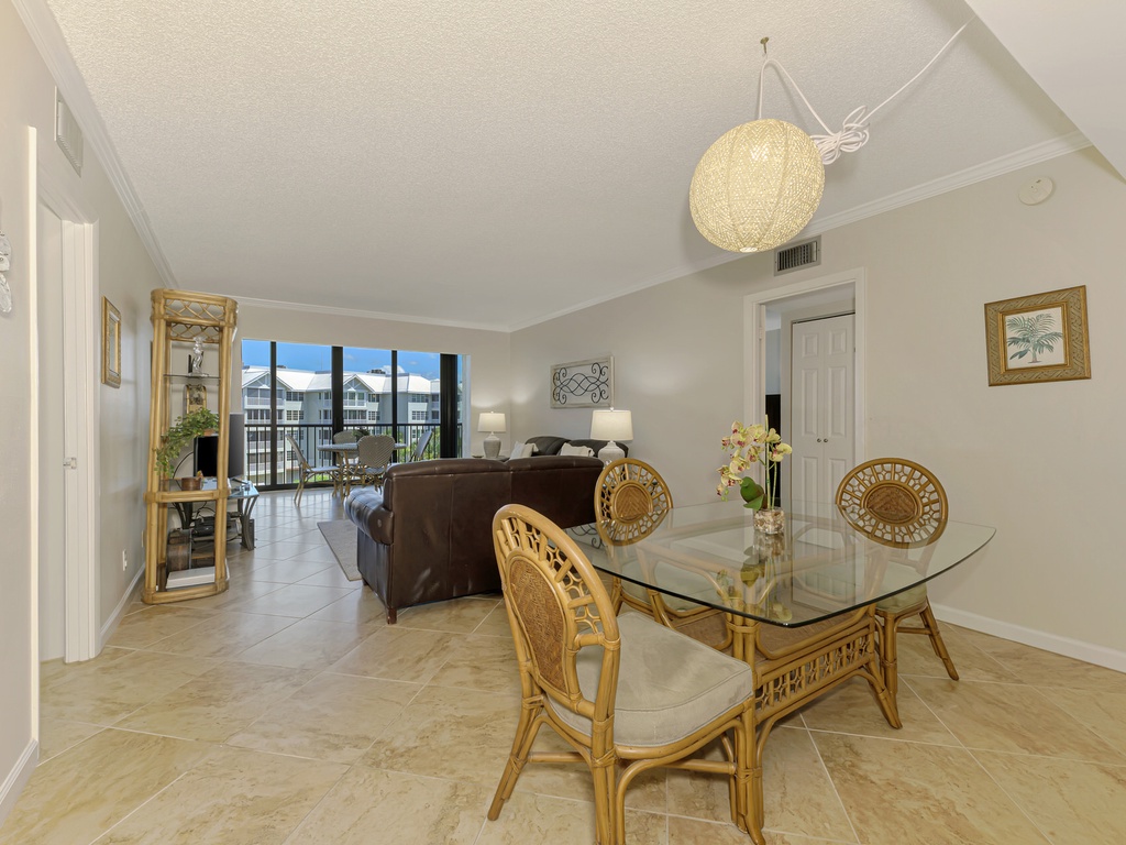 Open-concept Dining and Living Area