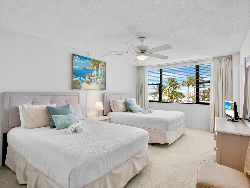 Harbor Towers Unit 525 by Tropical Sands Accommodations