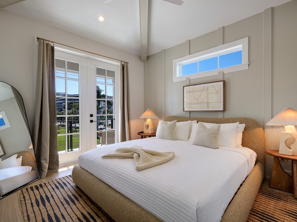 Eighth Bedroom - King