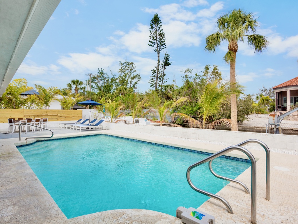 Private Pool