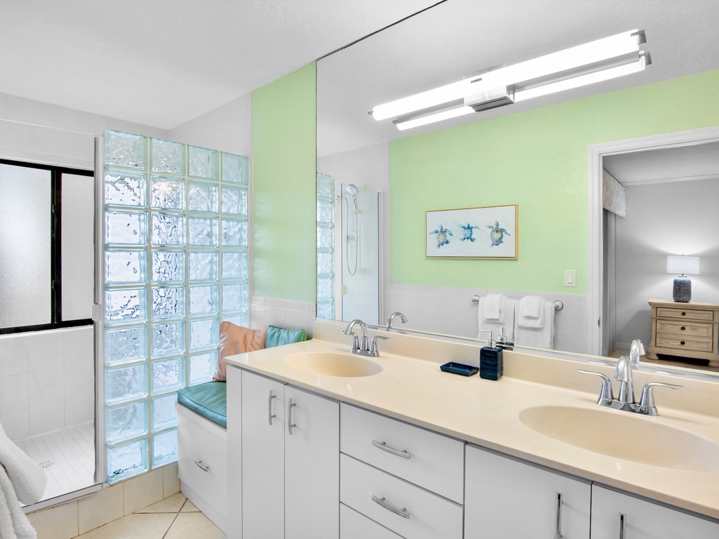Midnight Cove II Unit 910 by Tropical Sands Accommodations