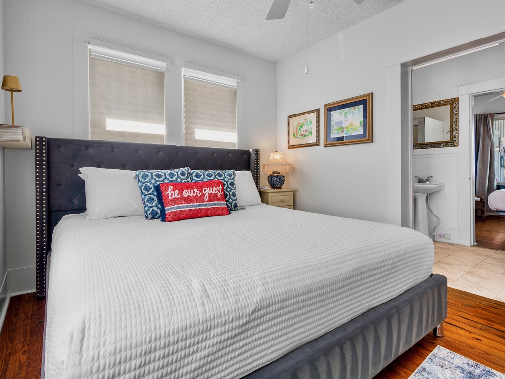 Second Bedroom - King