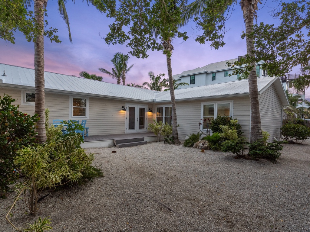 Sunset Splash by Siesta Key Luxury Rental Properties