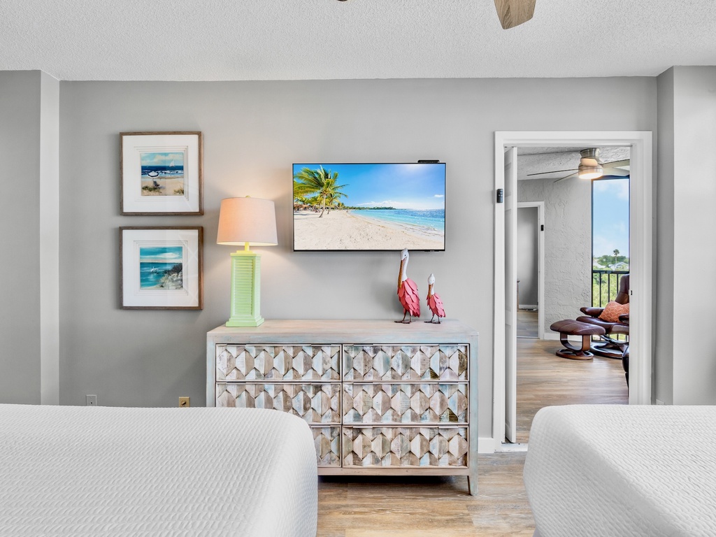 Harbor Towers Unit 515 by Tropical Sands Accommodations