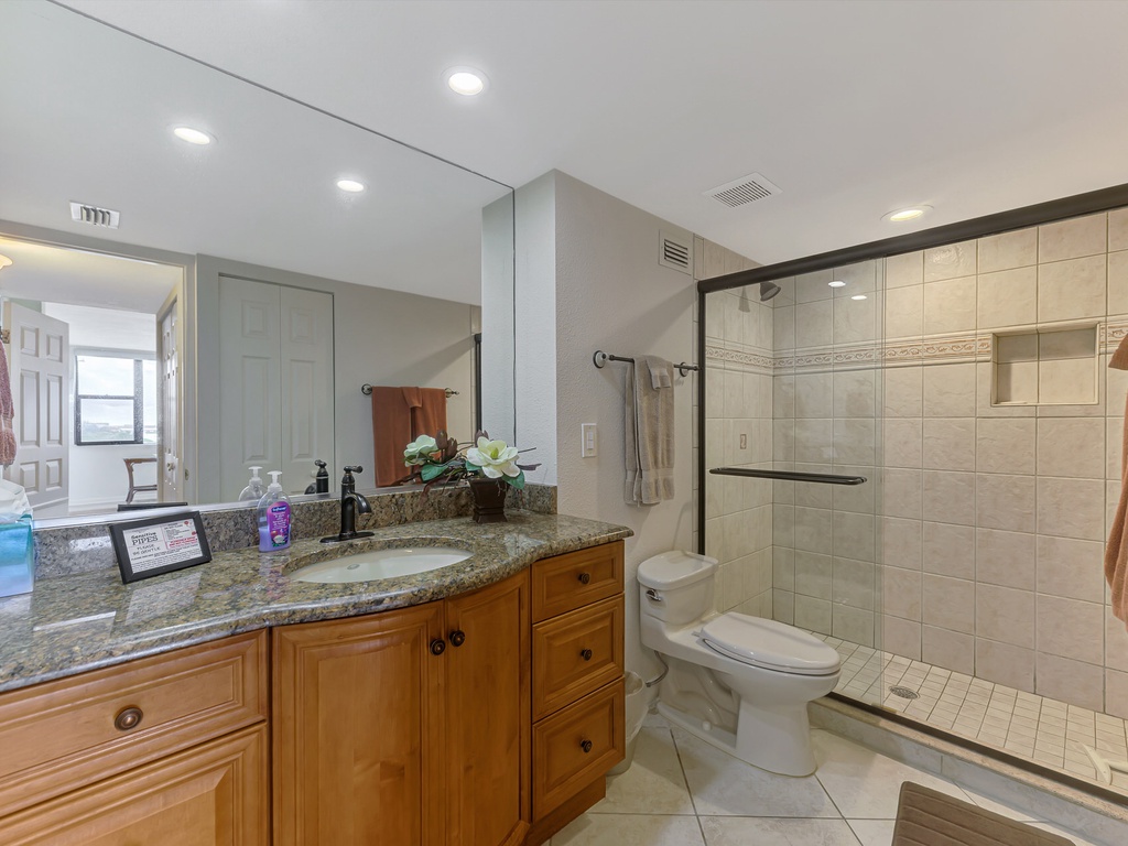 Primary Bathroom, Ensuite