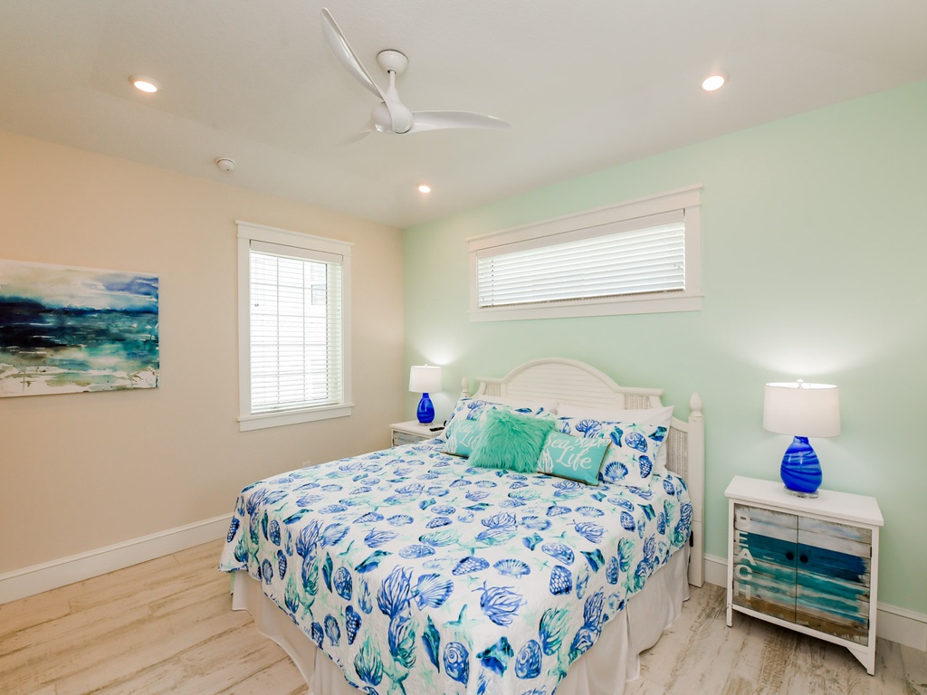 Second Bedroom, King