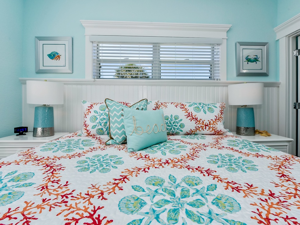 First Bedroom, King Bed