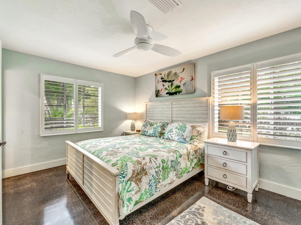 Second Bedroom, King bed