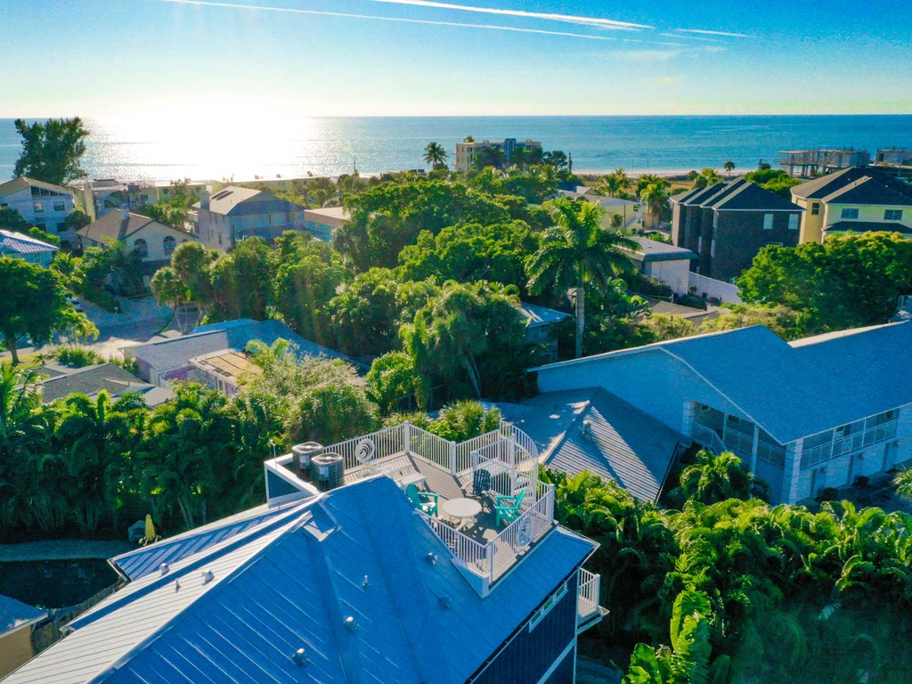 Ariel Shot - 1/2 Block to Siesta Key Beach