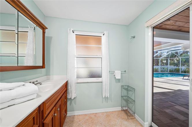 Primary Bedroom, Ensuite Bathroom