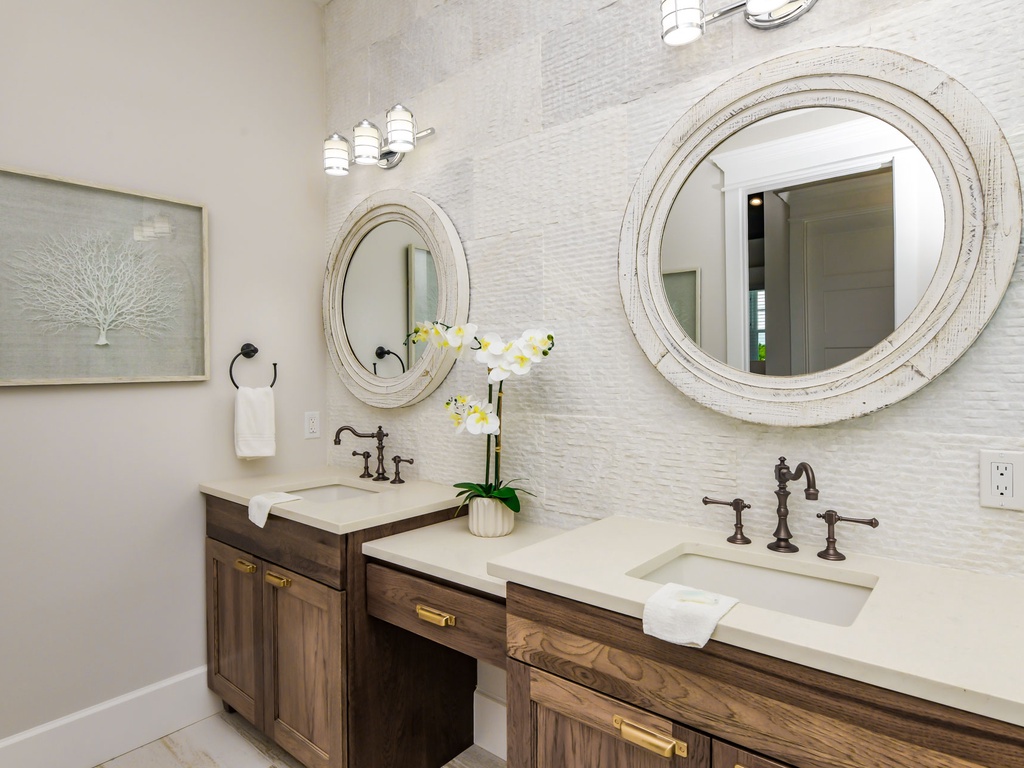 Master Ensuite Bathroom