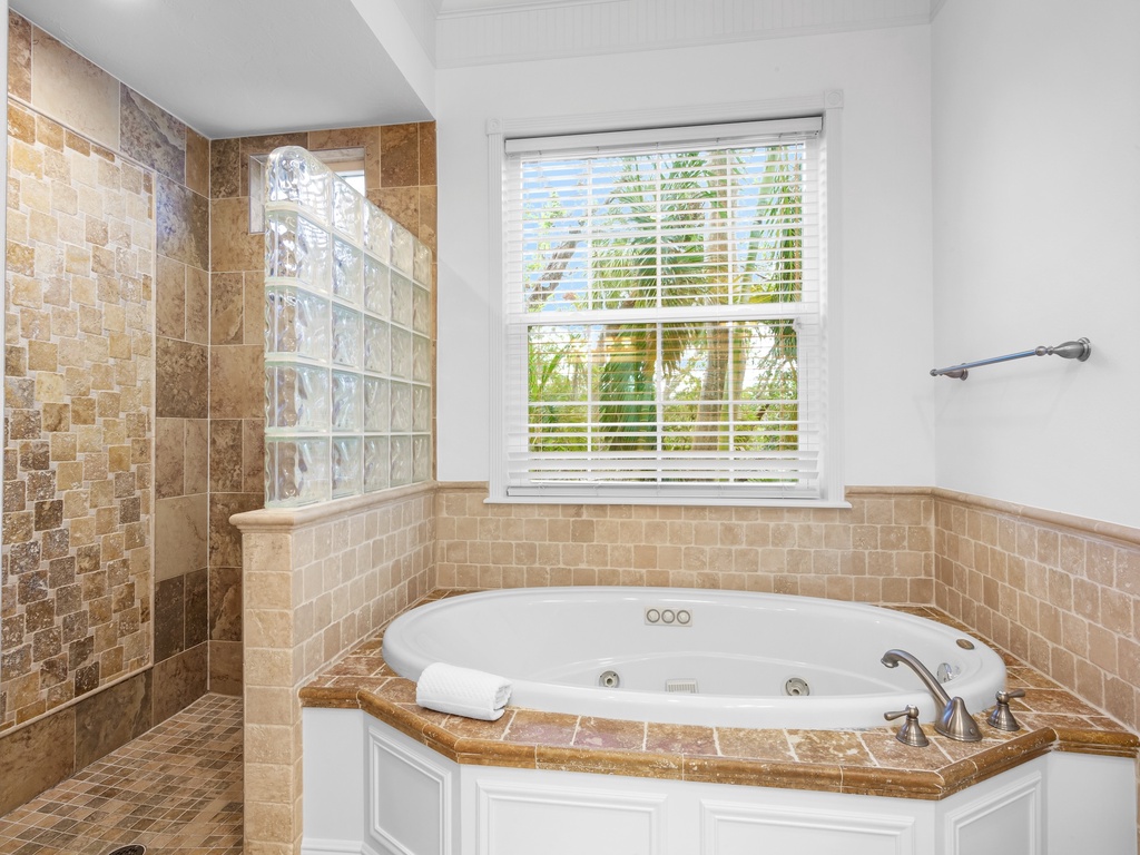 Primary Bathroom, Ensuite