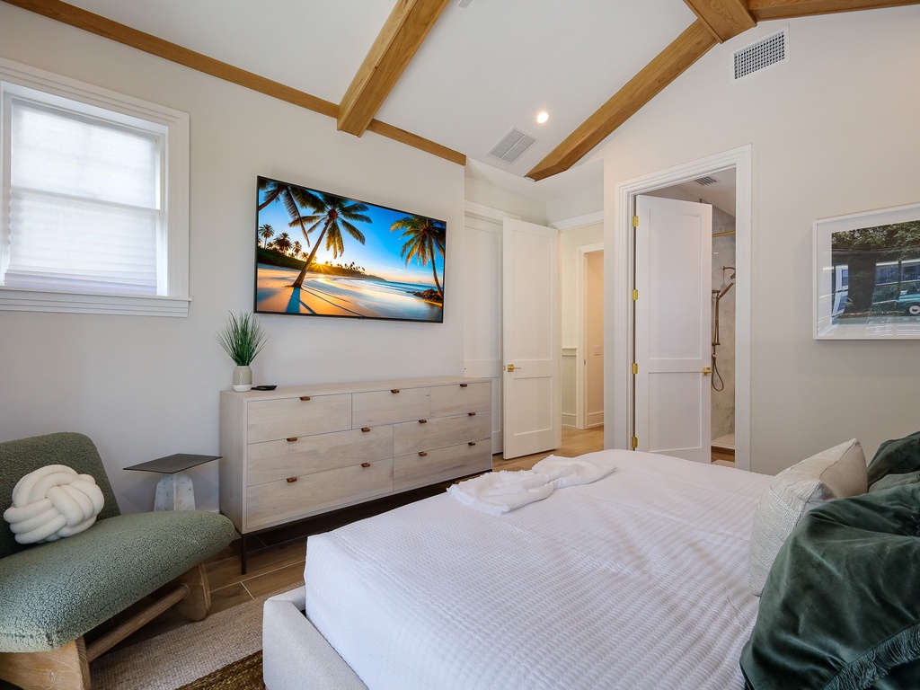 Primary Bedroom - King with Tv