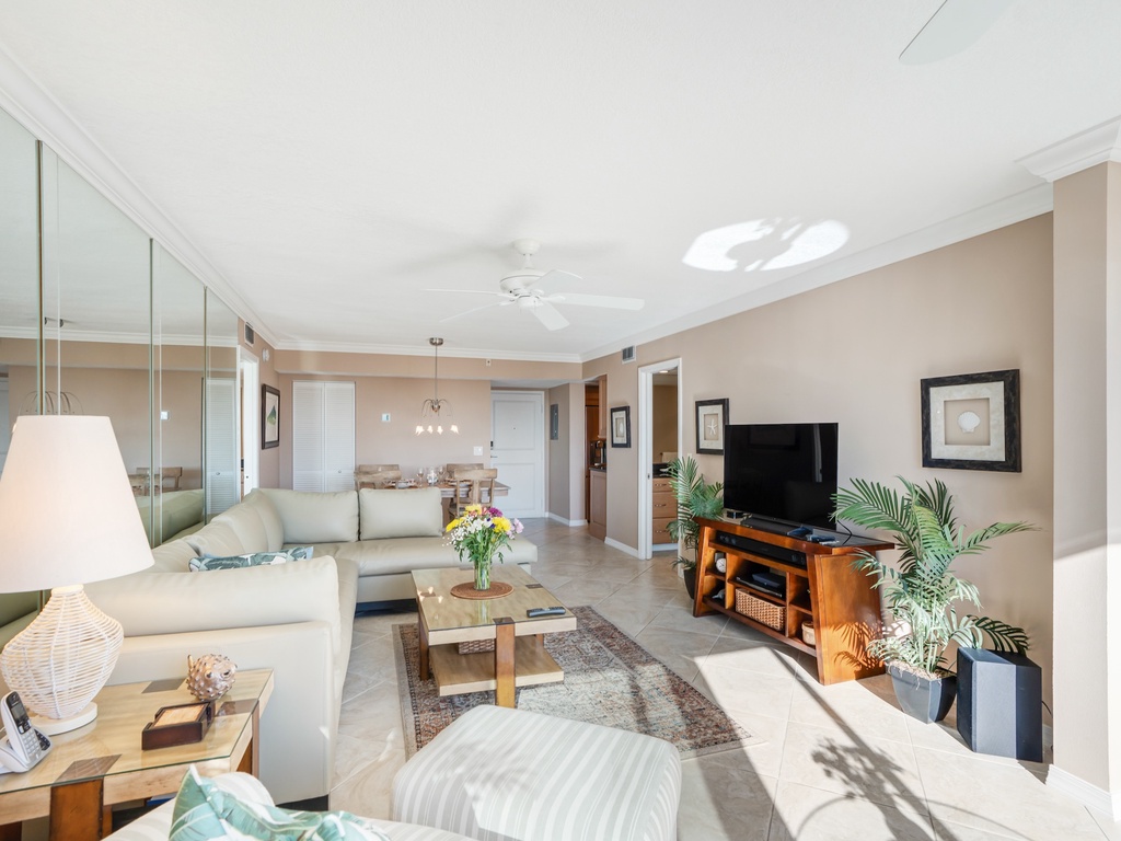 Harbor Towers Unit 330 by Tropical Sands Accommodations