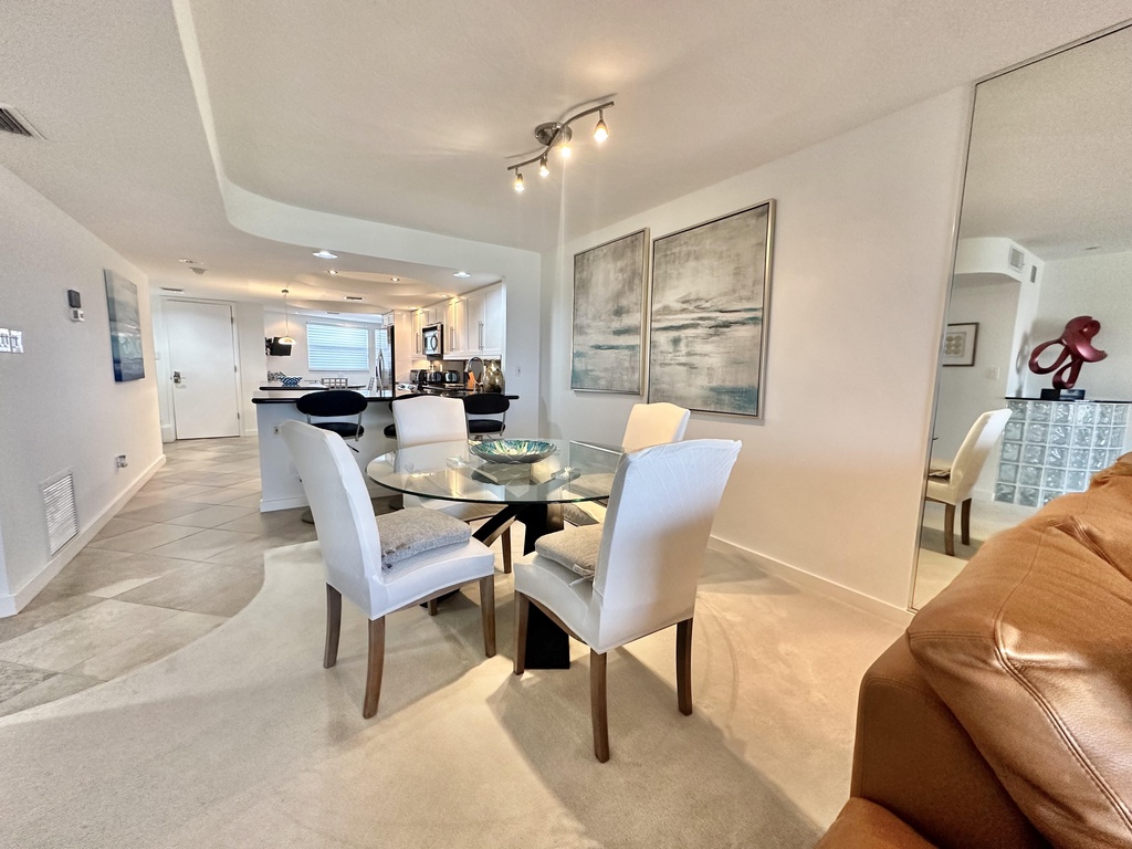 Gulf and Bay Club C702 (8)