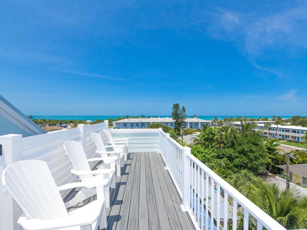 Roof Top Deck!