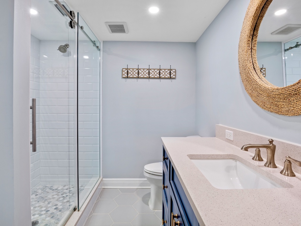 Gulf and Bay Club B110 by Tropical Sands Accommodations