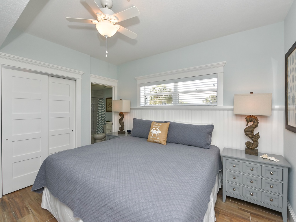 Second Bedroom, King bed