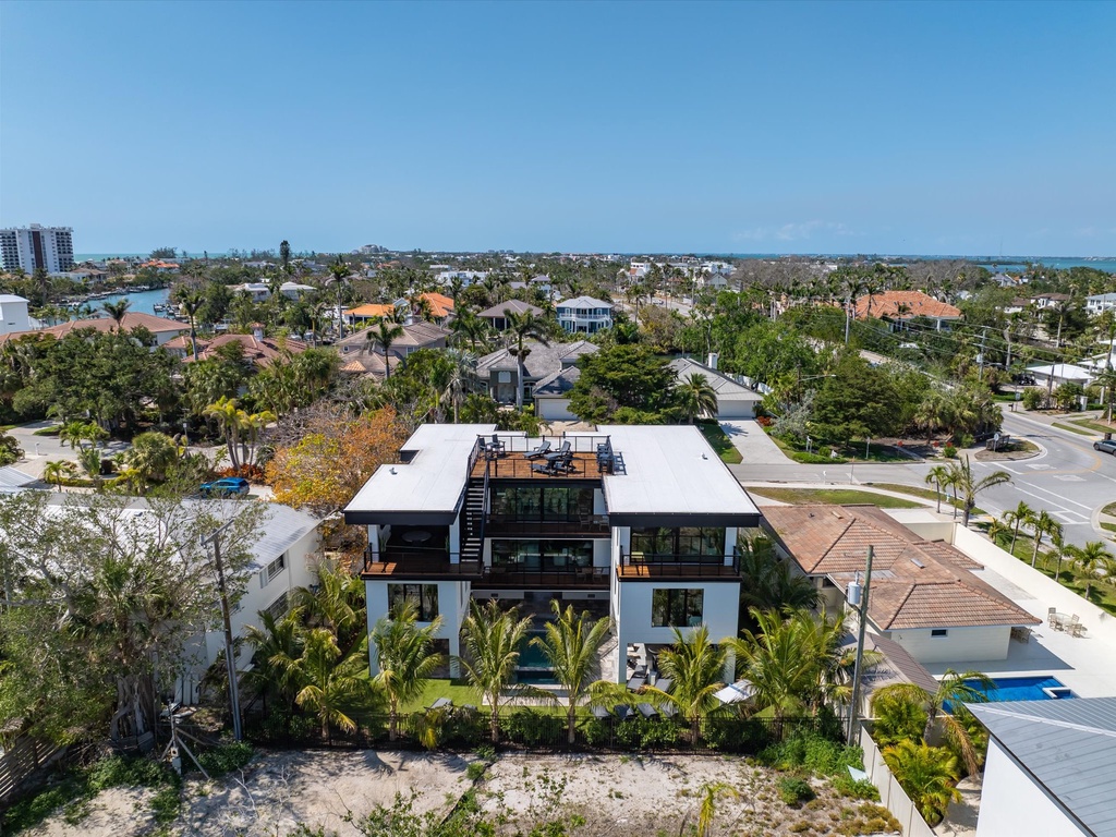 Lido Luxe Estate by Lido Key Vacations