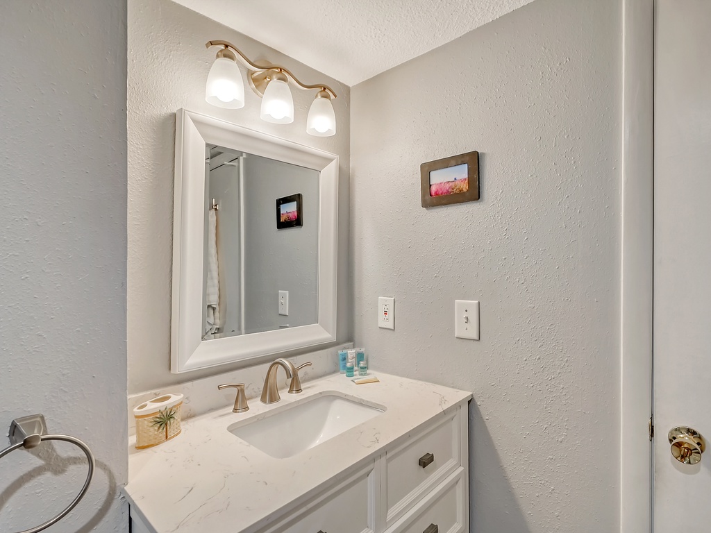 Primary Bathroom, Ensuite