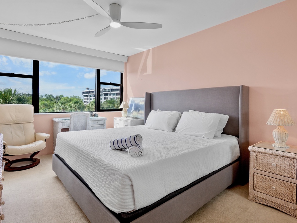 Harbor Towers Unit 303 by Tropical Sands Accommodations