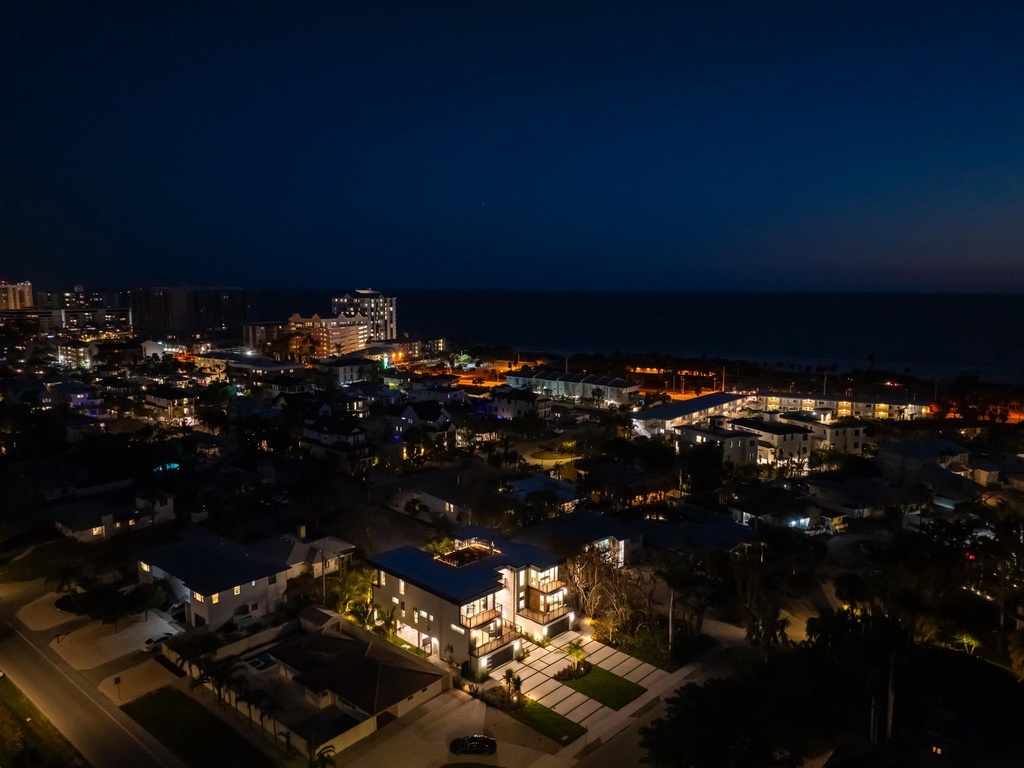 Lido Luxe Estate by Lido Key Vacations