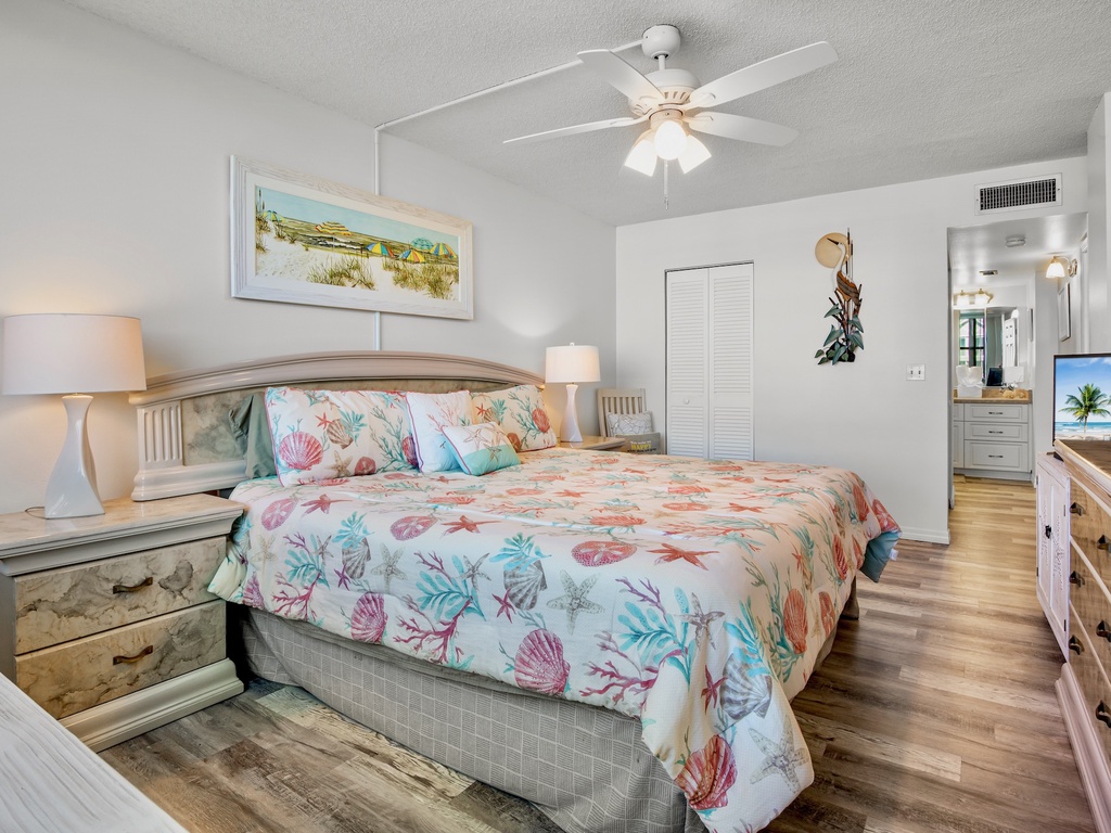 Primary Bedroom, King