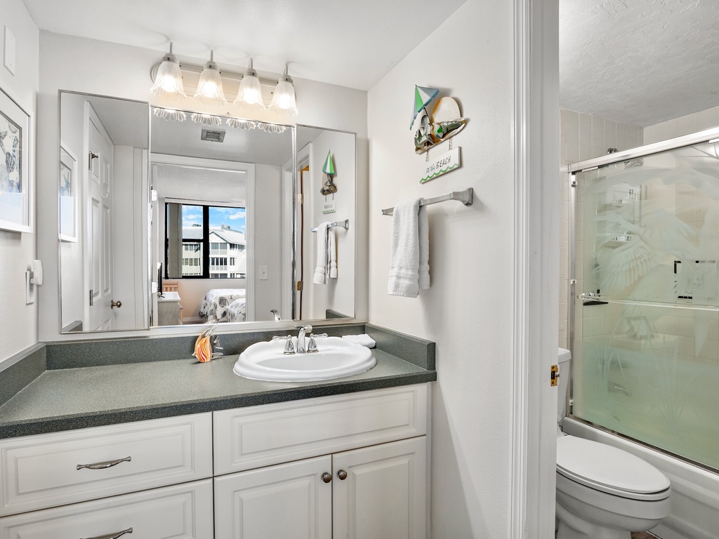 Second Bathroom, Ensuite